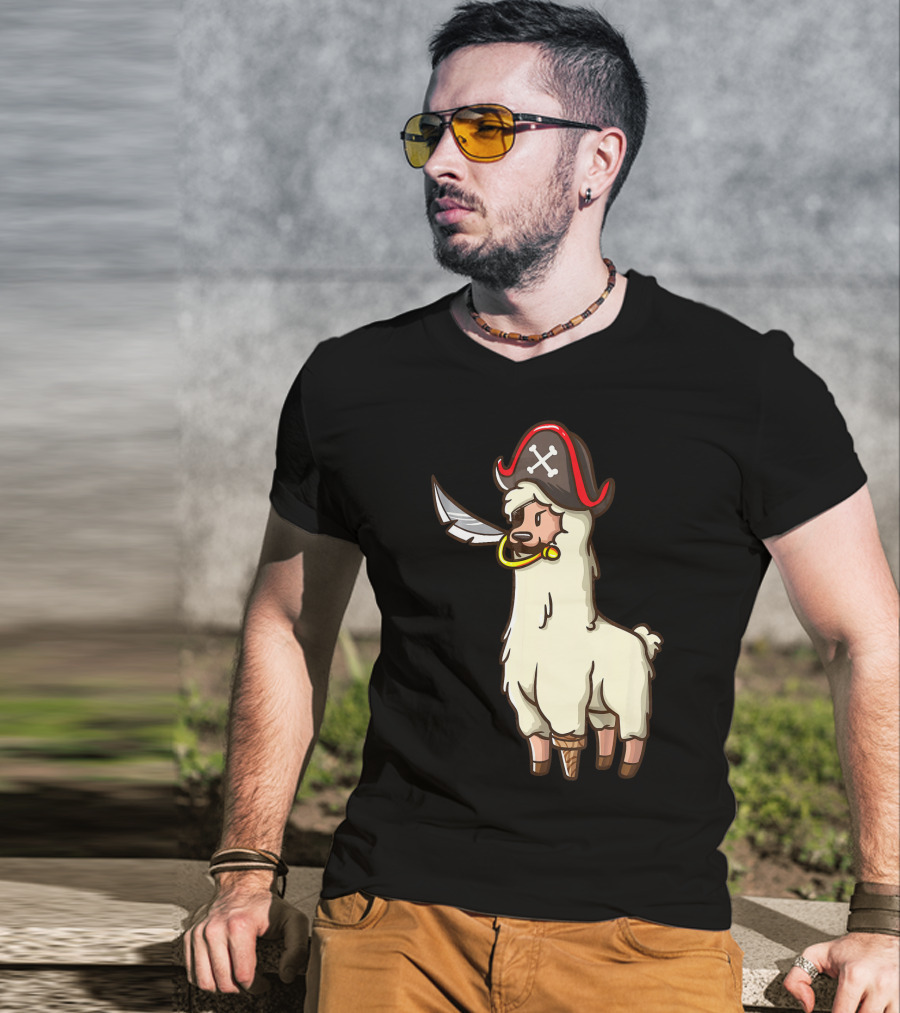 Pirate Llama With Hat And Sword Halloween Party T-Shirt
