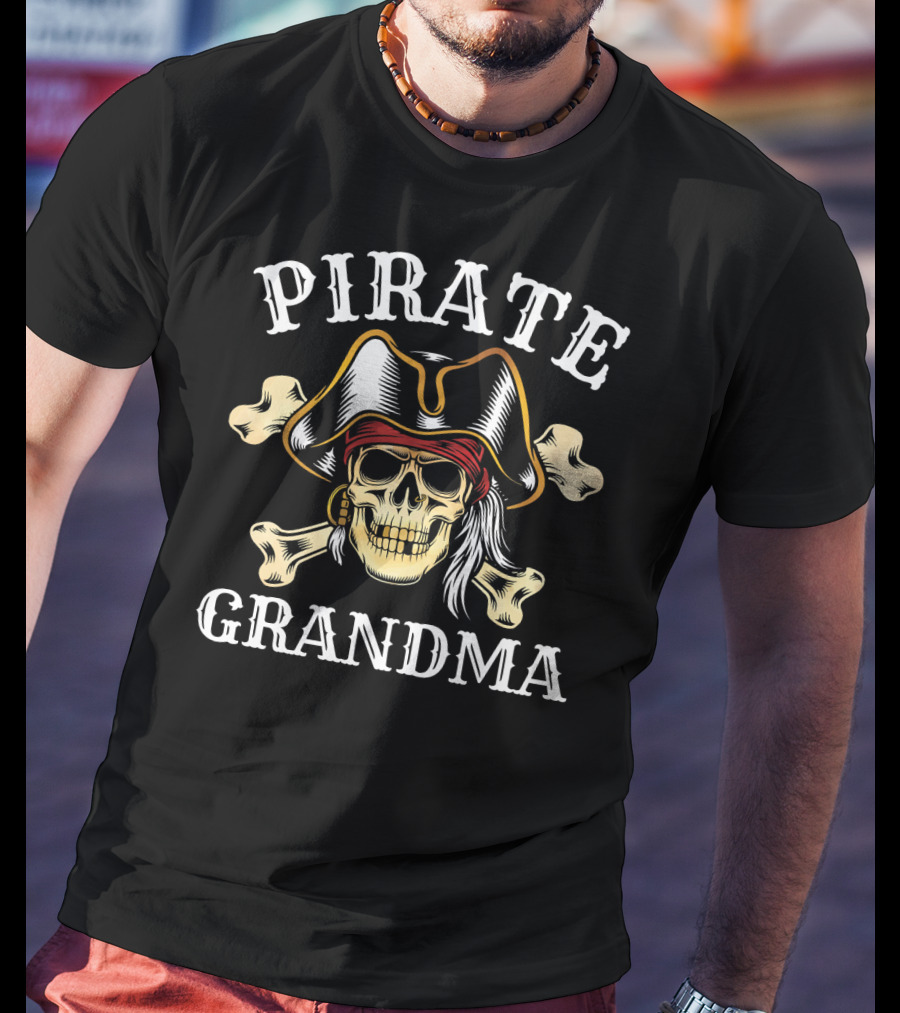 Pirate Grandma Skull And Crossbones T-Shirt