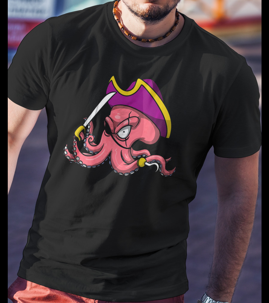 Octopus Pirate Captain With Cutlass And Buccaneer Hat T-Shirt