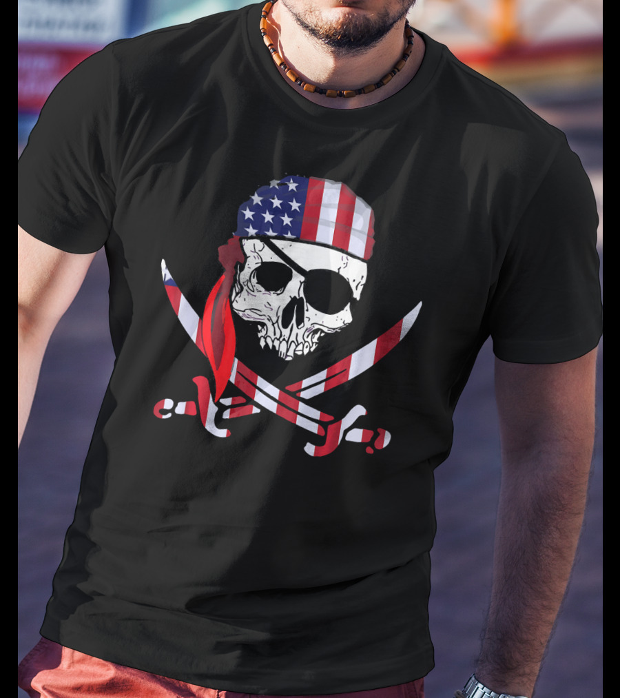 Cool Skull American Flag Pirate Patriotic T-Shirt