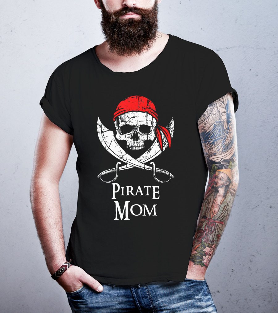 Pirate Mom Skull Crossbones Bandana Swords Flag T-Shirt