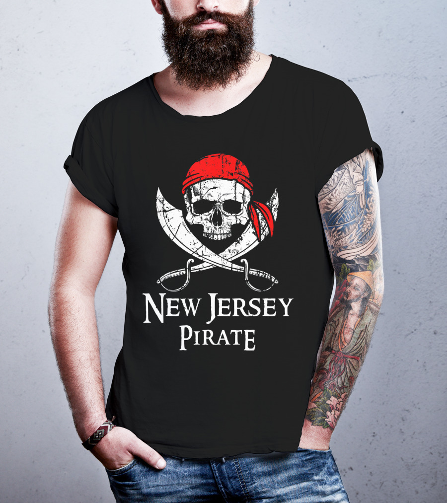 New Jersey Pirate Skull And Crossed Cutlasses T-Shirt