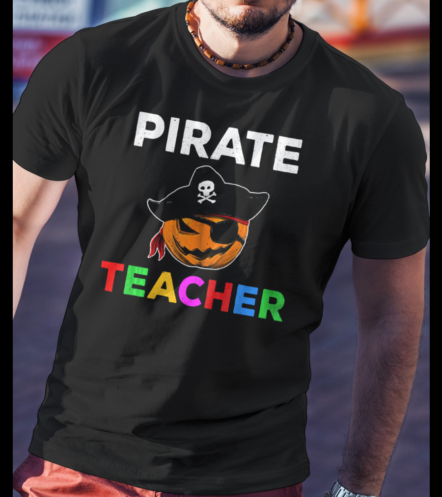 Pirate Teacher Halloween Pumpkin Skull Party T-Shirt