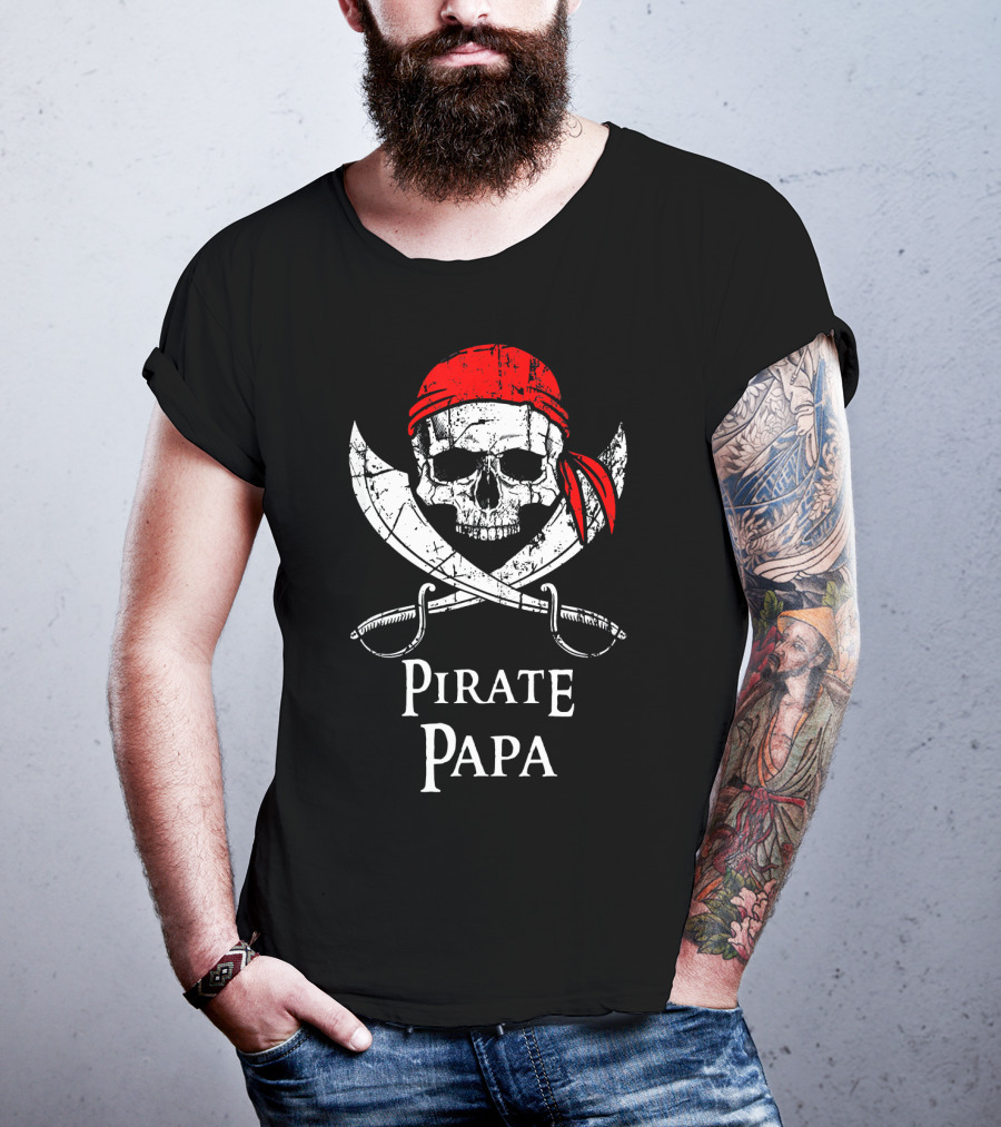 Pirate Papa Skull Crossbones Red Bandana Swords T-Shirt