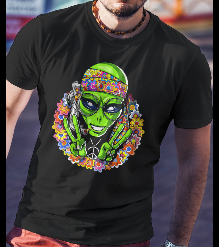 Hippie Alien Peace Sign Psychedelic Flowers Smoking Groovy T-Shirt
