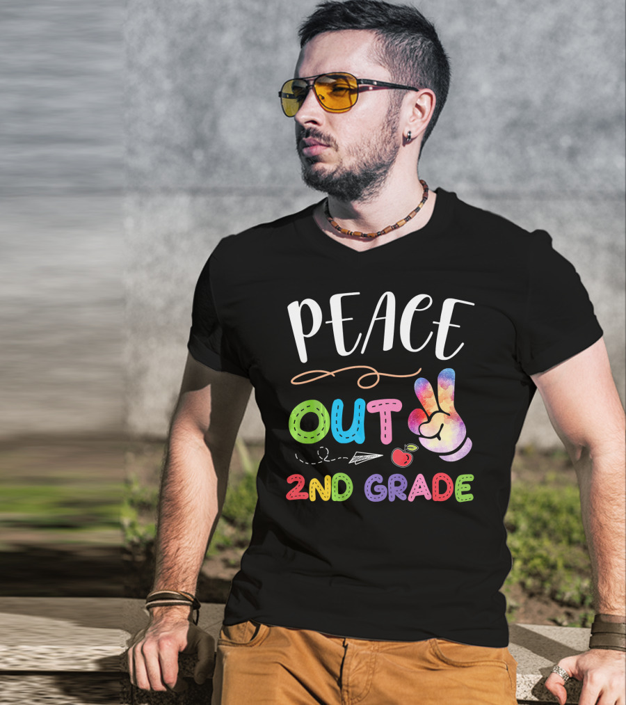 Peace Out 2nd Grade Rainbow Peace Sign Retro School Graduation T-Shirt