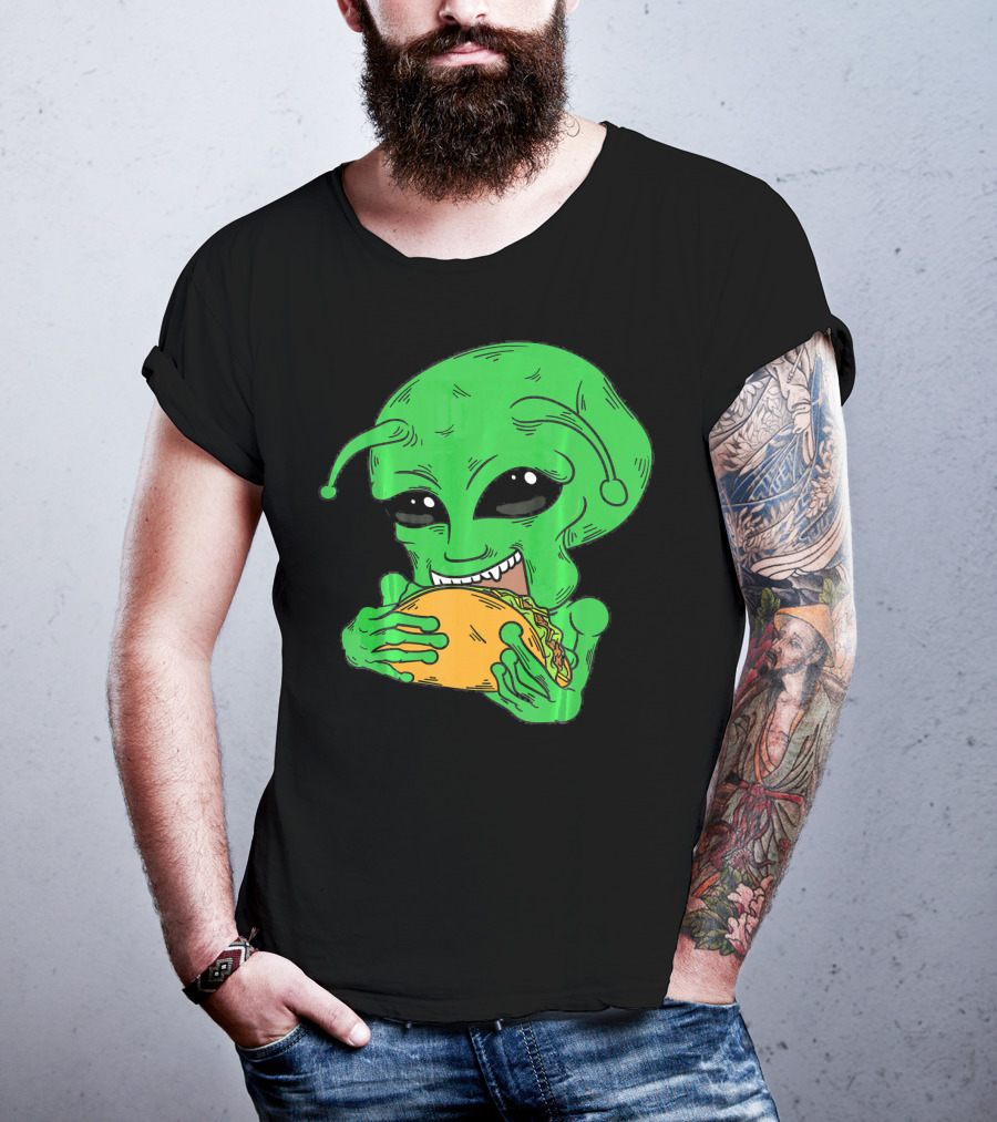 Alien Eating Taco Cool Outer Space UFO T-Shirt