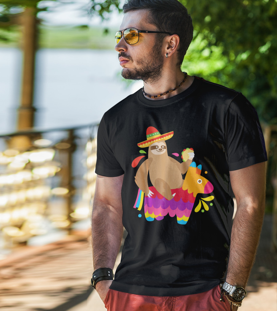 Sloth Taco Piñata Cute Mexican Fiesta Sombrero Riding Rainbow T-Shirt