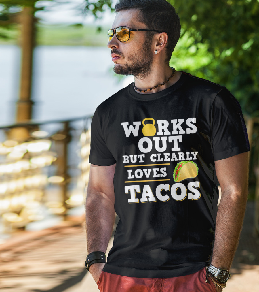 Works Out But Clearly Loves Tacos Kettlebell Taco Contrast T-Shirt