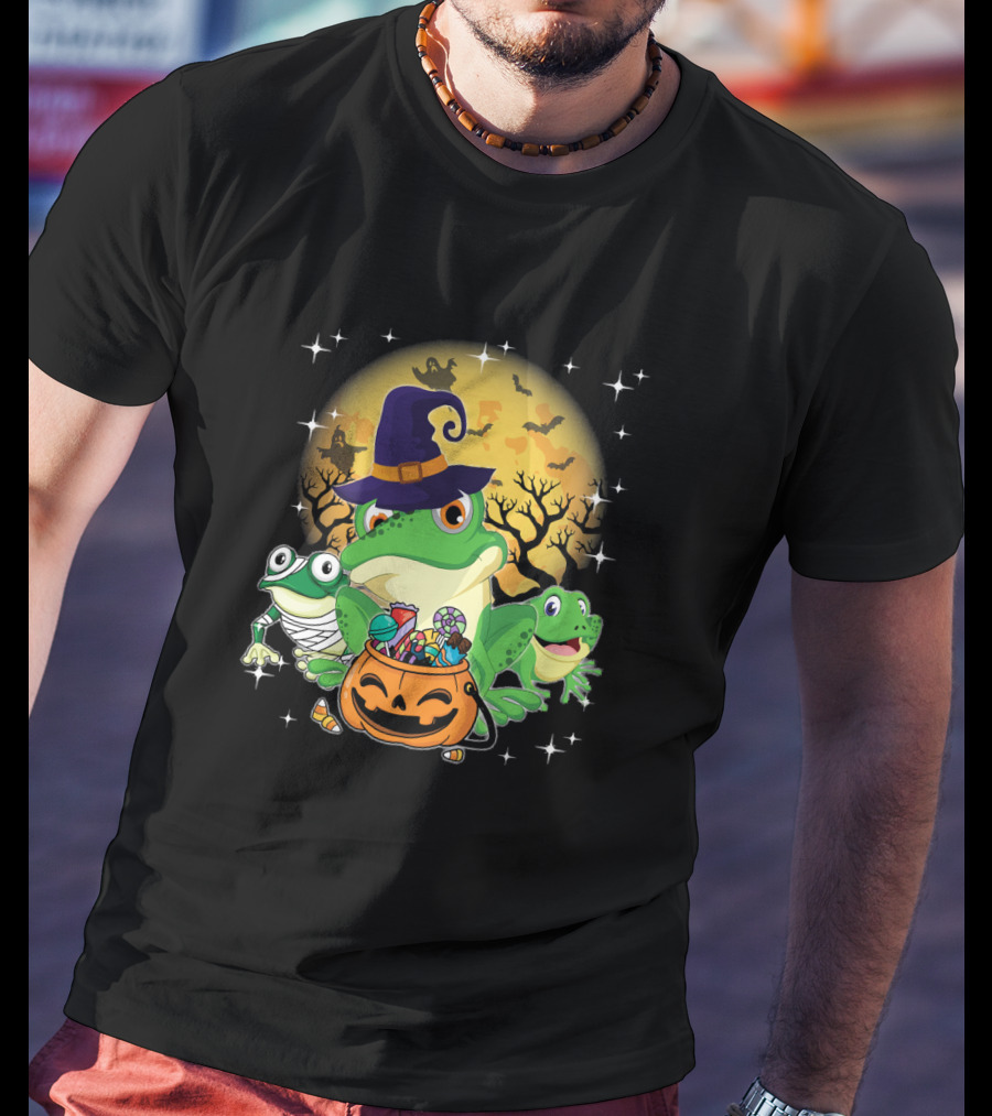 Three Frogs Mummy Witch Moon Ghosts Halloween Pumpkin T-Shirt