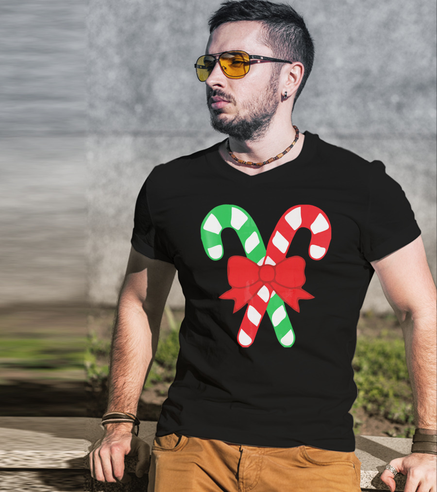 Candy Canes Christmas Holiday Red Bow Iconic Symbols T-Shirt