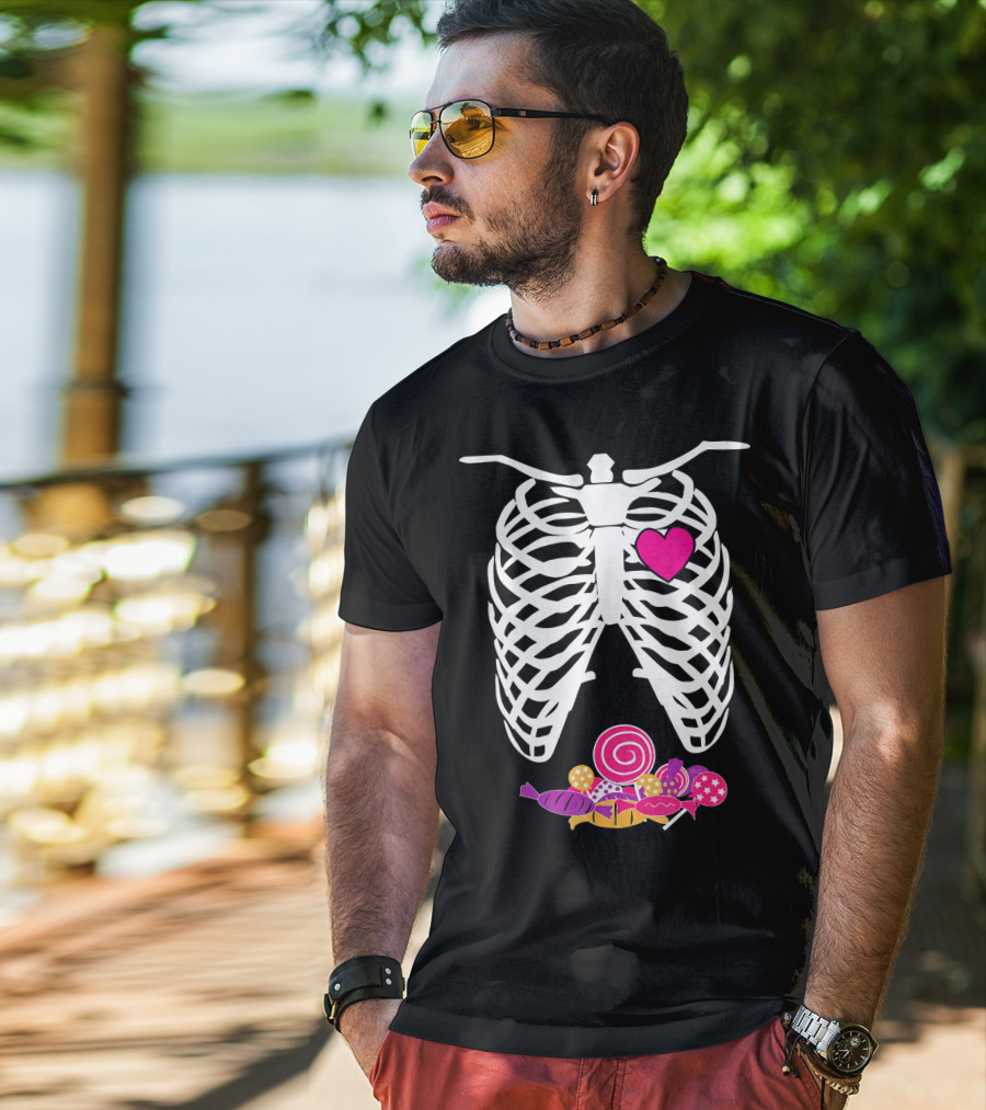 Halloween XRay Skeleton Rib Cage Heart Candy T-Shirt
