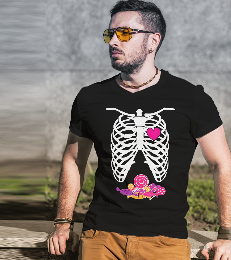 Halloween XRay Skeleton Rib Cage Heart Candy T-Shirt