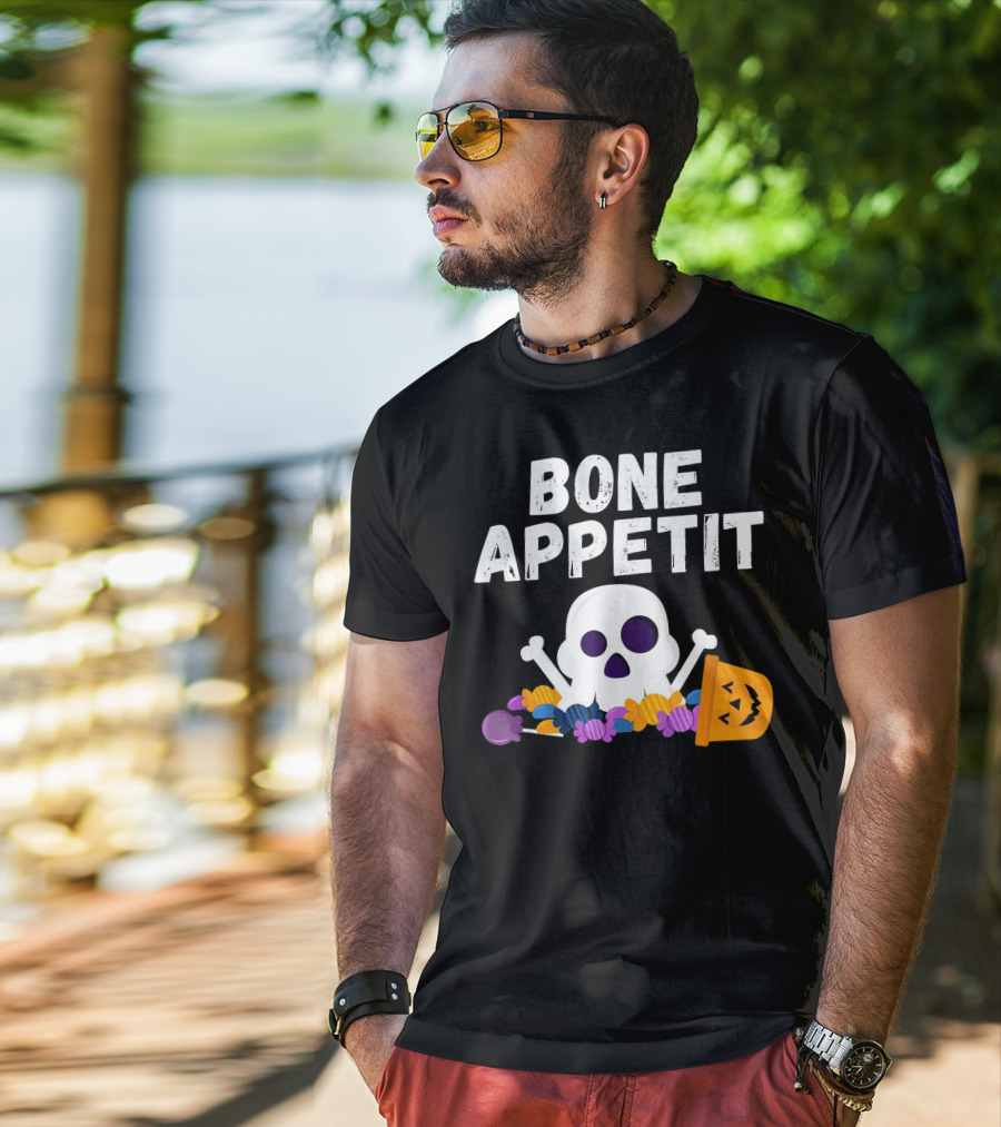 Bone Appetit Funny Skull Halloween Candy Pumpkin Chef Pun T-Shirt