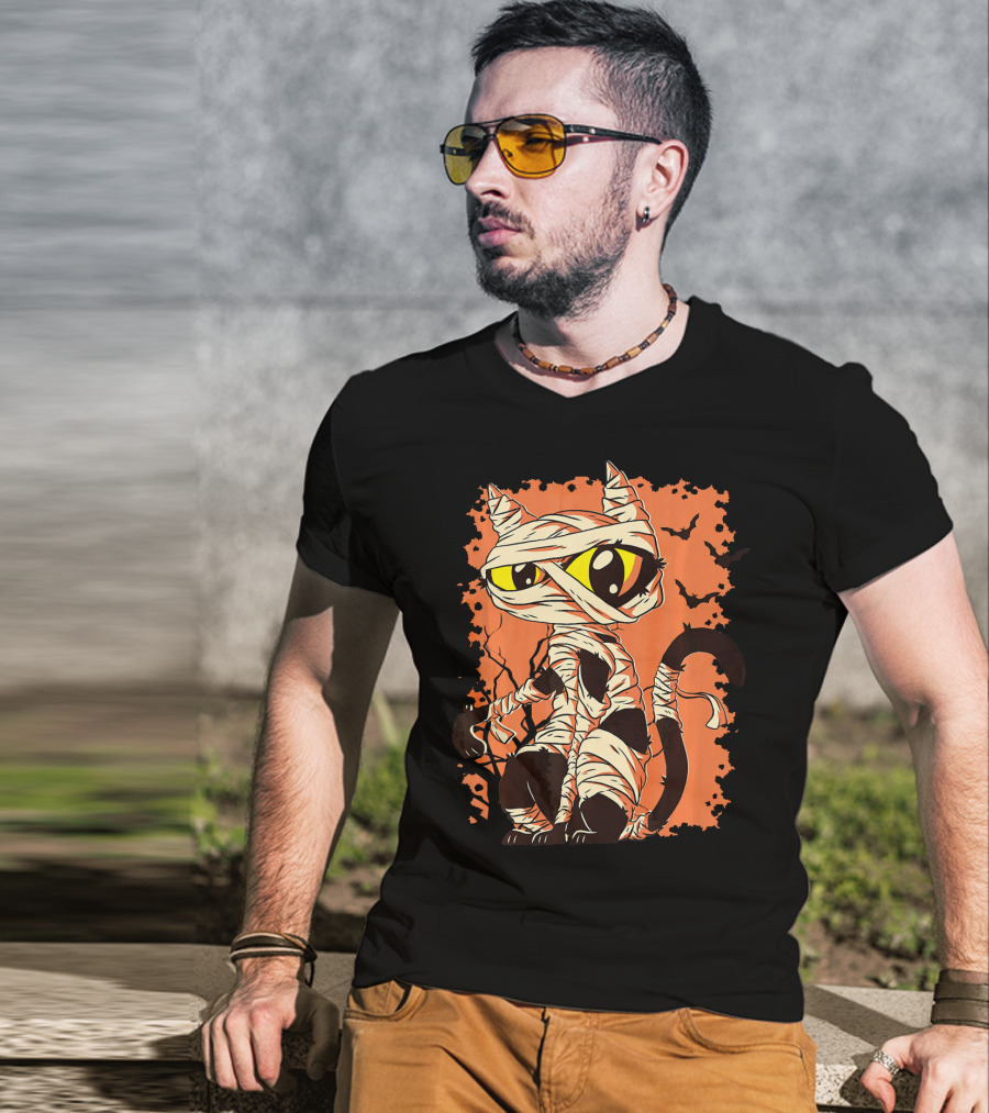 Mummy Cat With Yellow Eyes And Halloween Bats T-Shirt