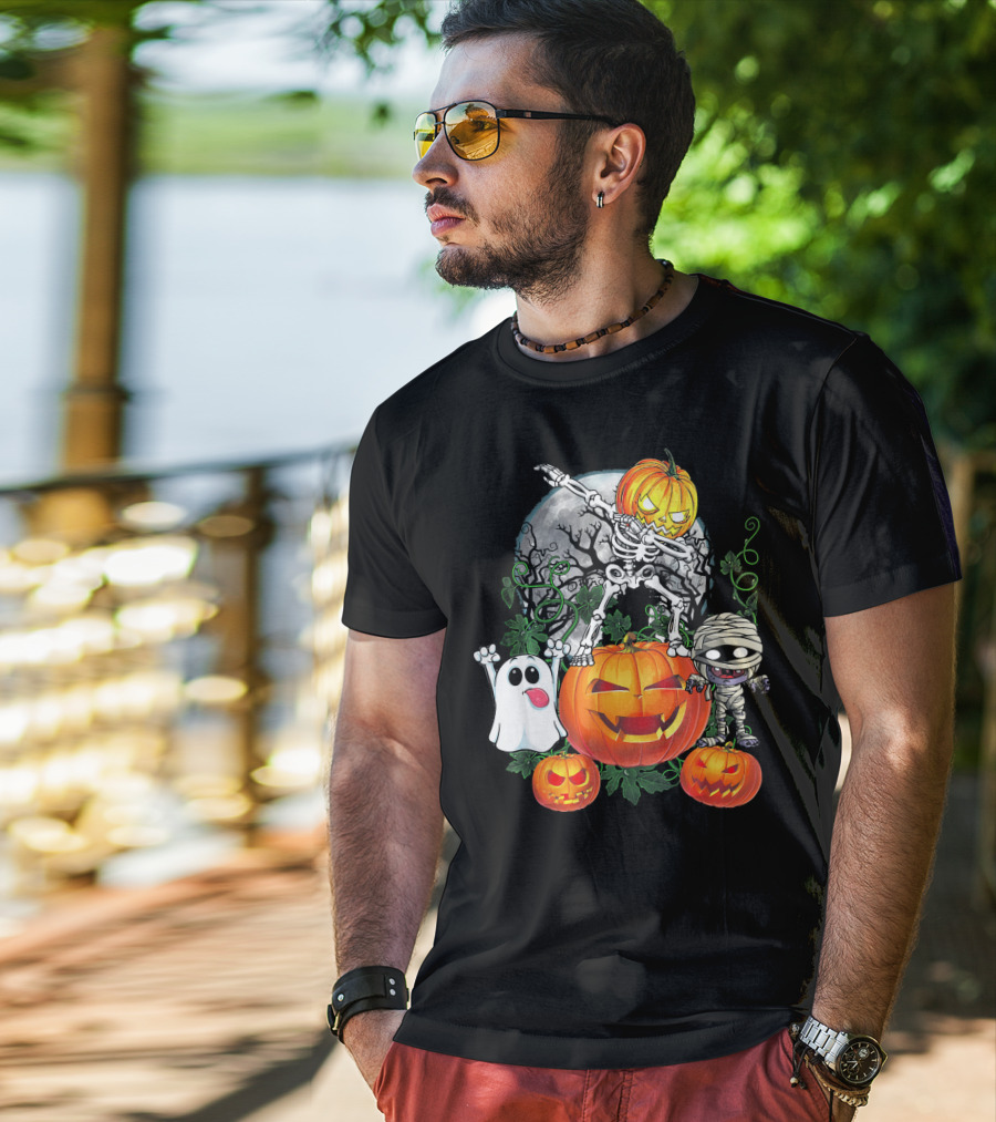 Dabbing Skeleton Pumpkin Ghost Mummy Halloween Moon Scene T-Shirt