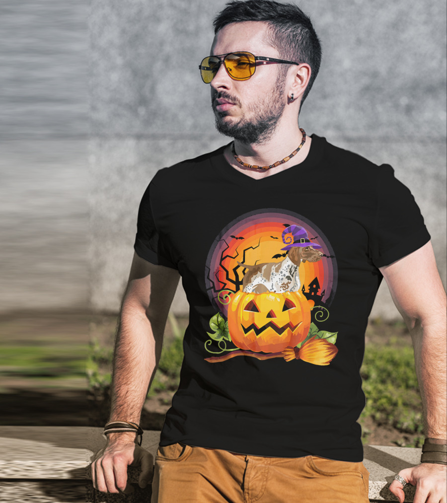 German Shorthaired Pointer Halloween Pumpkin Witch Hat Broomstick T-Shirt