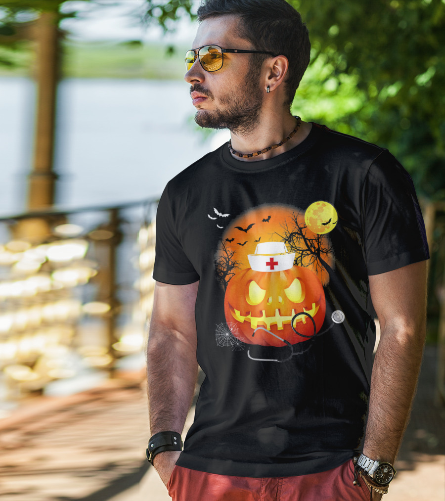 Nurse Halloween Pumpkin With Stethoscope And Bats T-Shirt