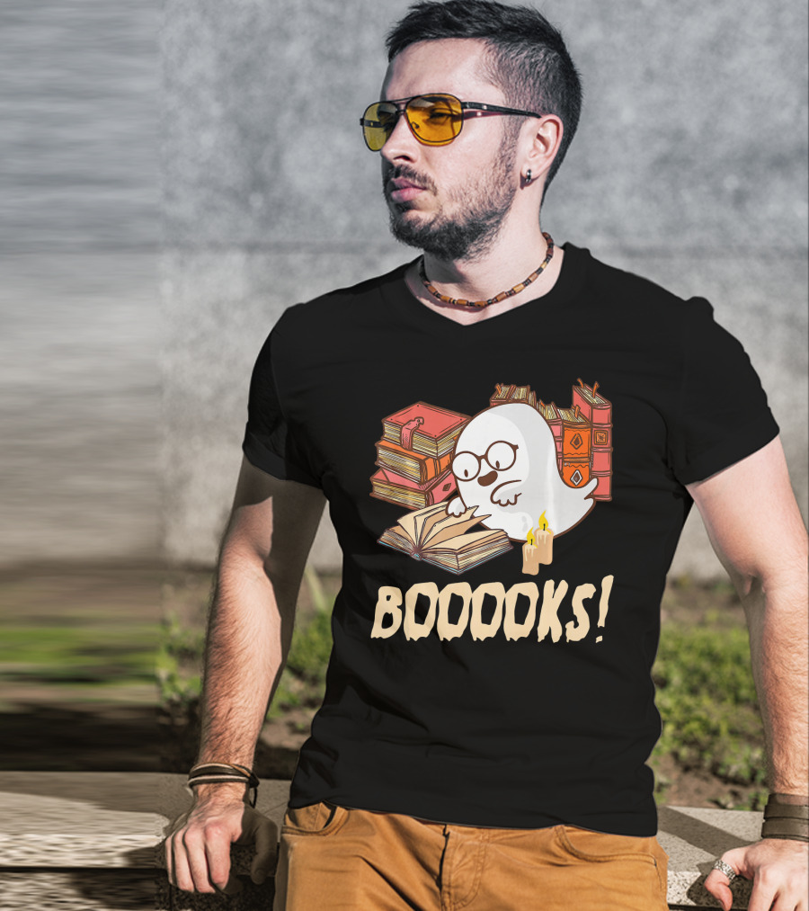 BOOOOKS Cute Reading Boo Ghost With Stacks Of Books And Candles T-Shirt