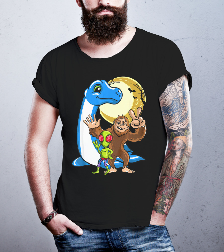 Bigfoot Sasquatch Loch Ness Monster Ness Alien Moon Scene T-Shirt