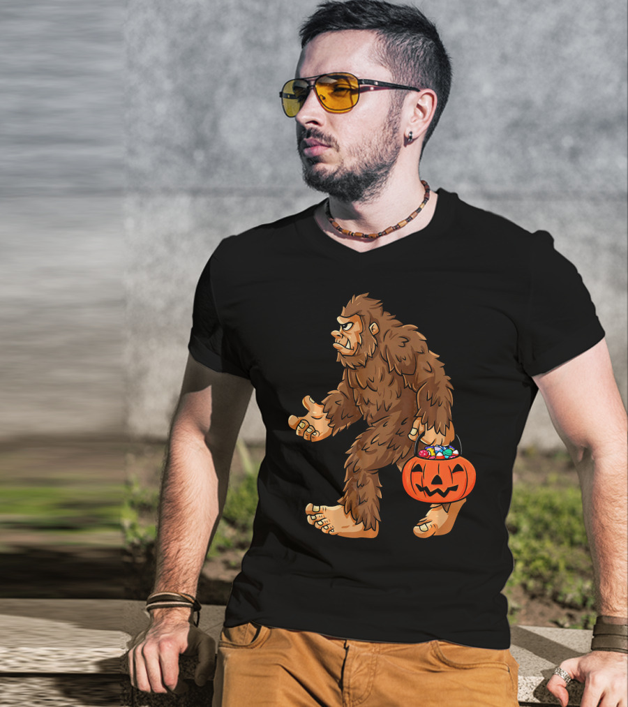 Bigfoot Carrying Jack O Lantern Halloween Candy T-Shirt