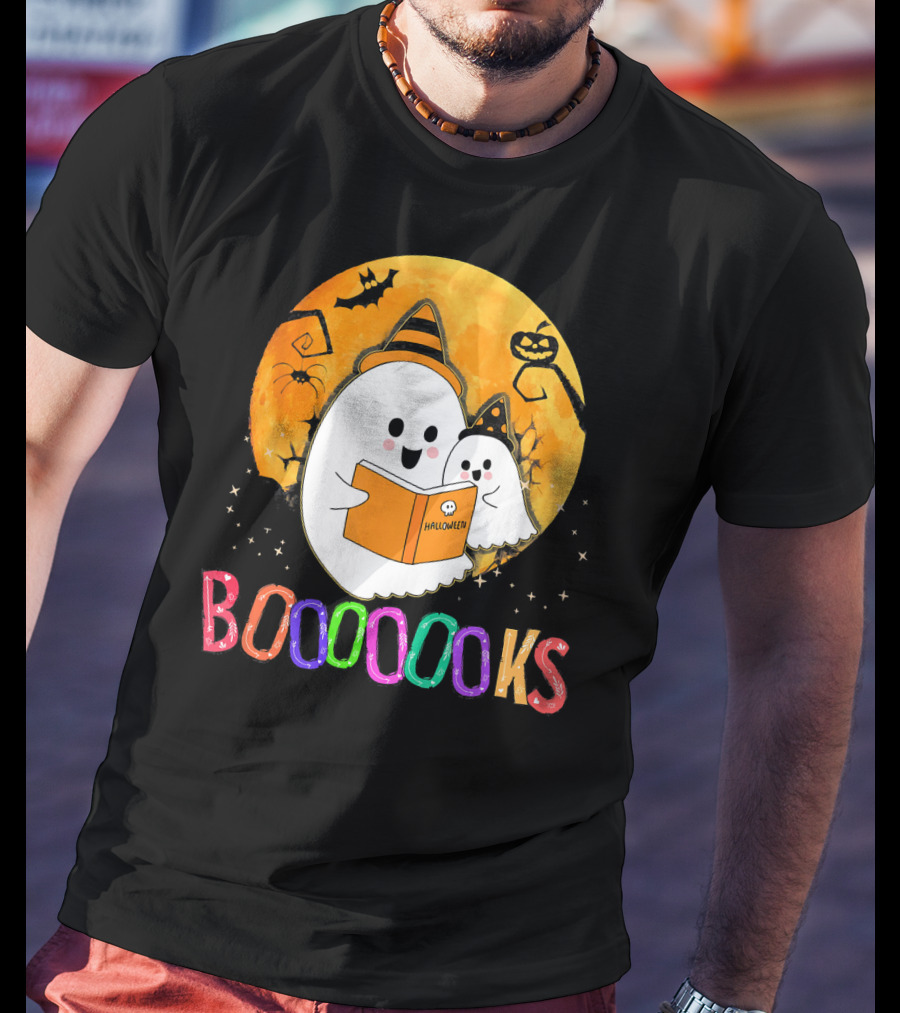 BOOOOOOKS Halloween Ghost Reading Under Full Moon T-Shirt