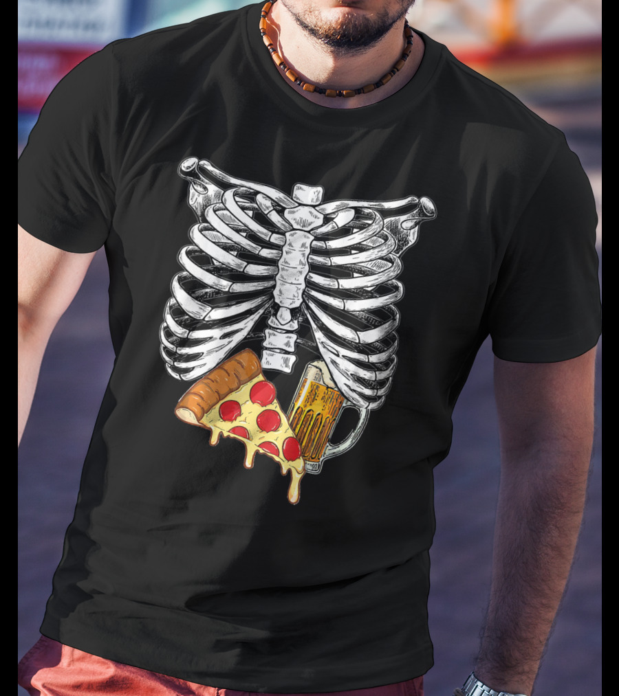 Skeleton Pregnancy Halloween Pizza And Beer Mug T-Shirt