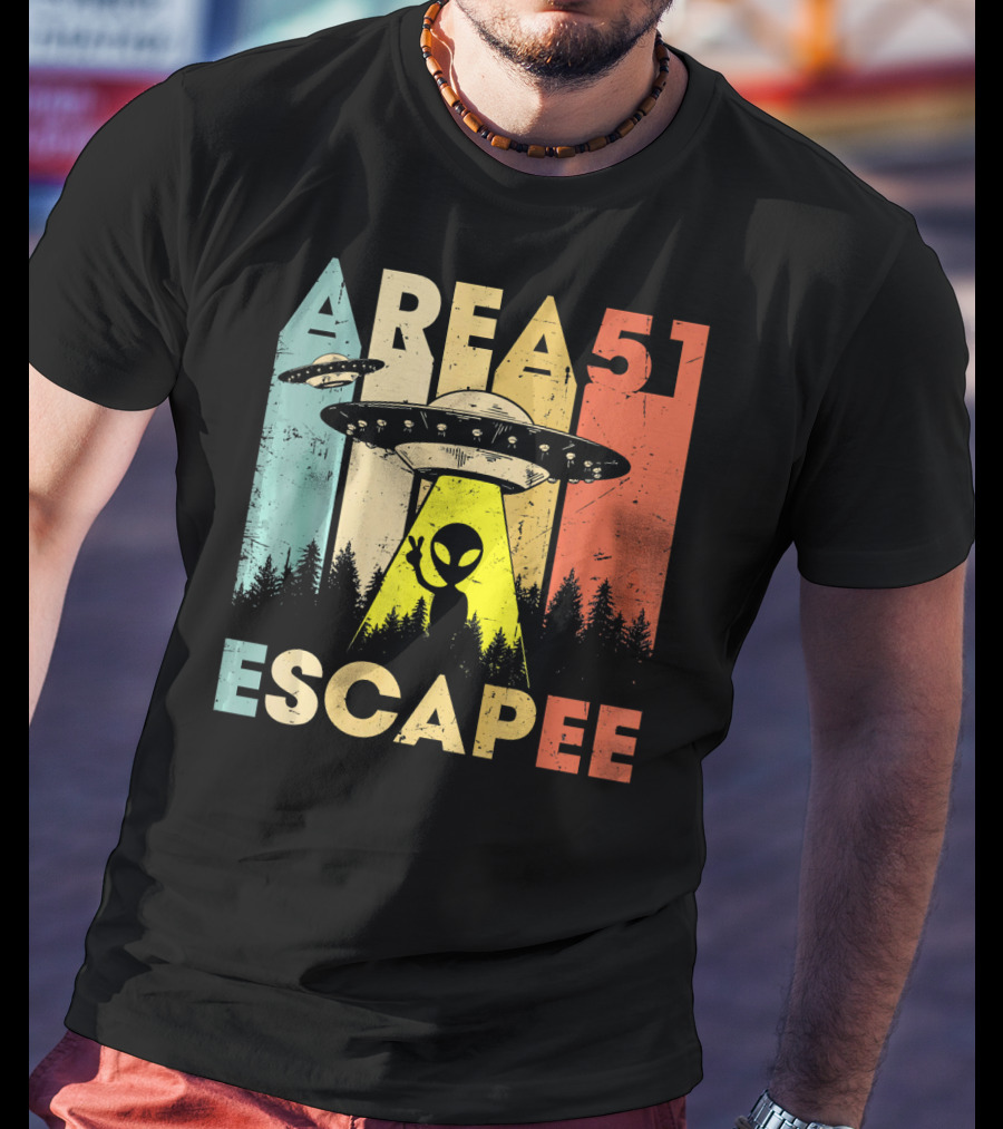 Area 51 Escapee UFO Alien Vintage Halloween Costume T-Shirt