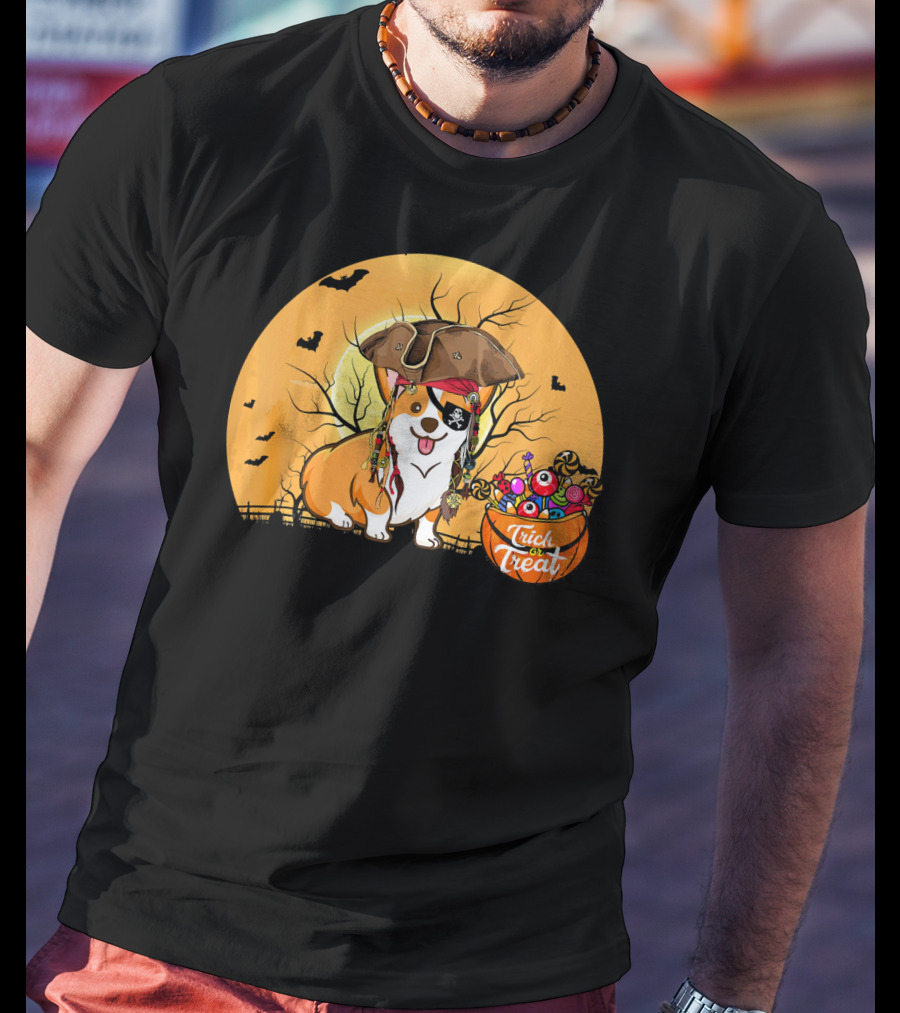 Trick Or Treat Pirate Corgi Halloween Scene With Candy Bowl And Bats T-Shirt