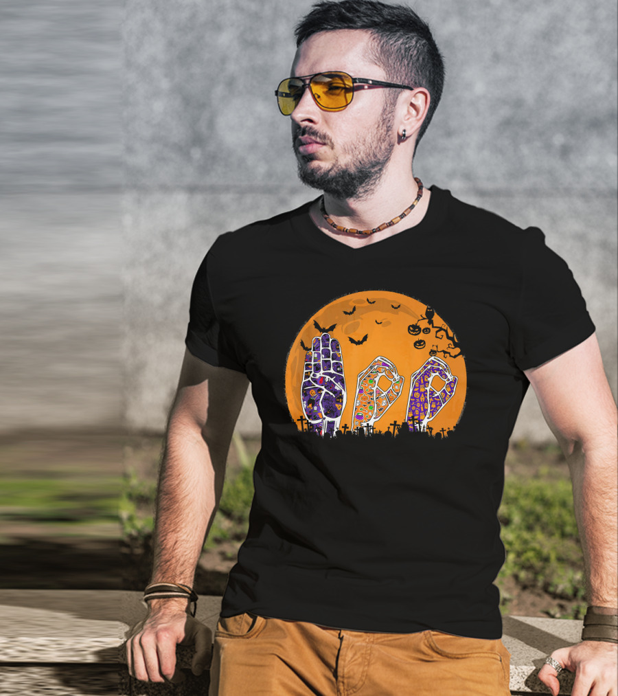 Pride ASL Boo Halloween Sign Language Moon Bats Jack-O'-Lanterns T-Shirt