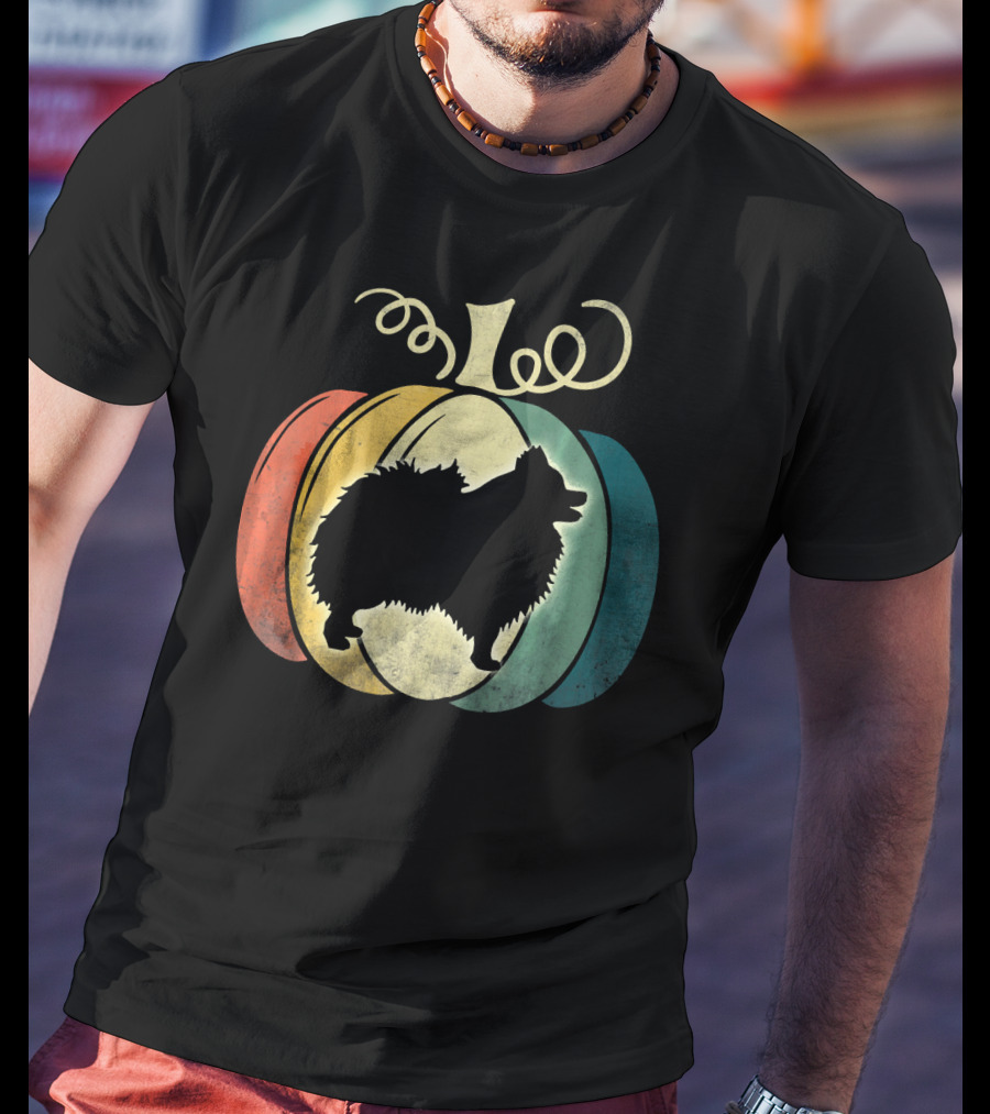 Pomeranian Dog Silhouette Vintage Pumpkin Halloween T-Shirt