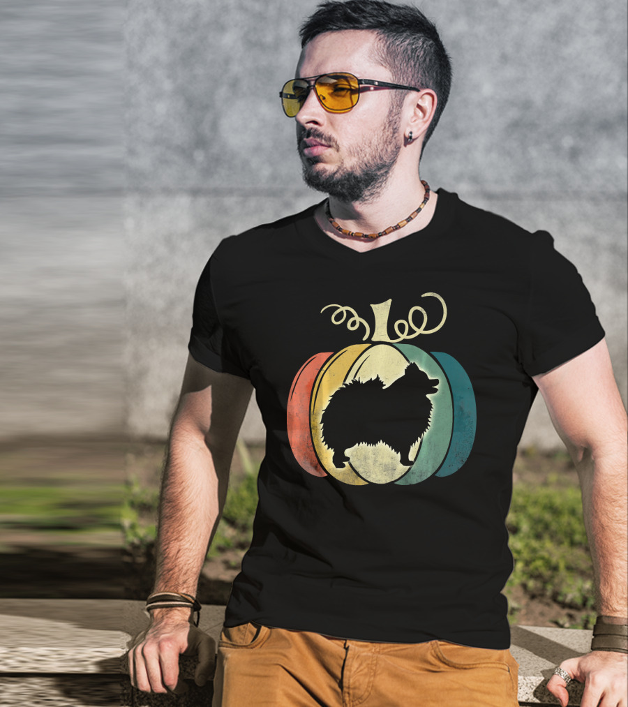 Pomeranian Dog Silhouette Vintage Pumpkin Halloween T-Shirt