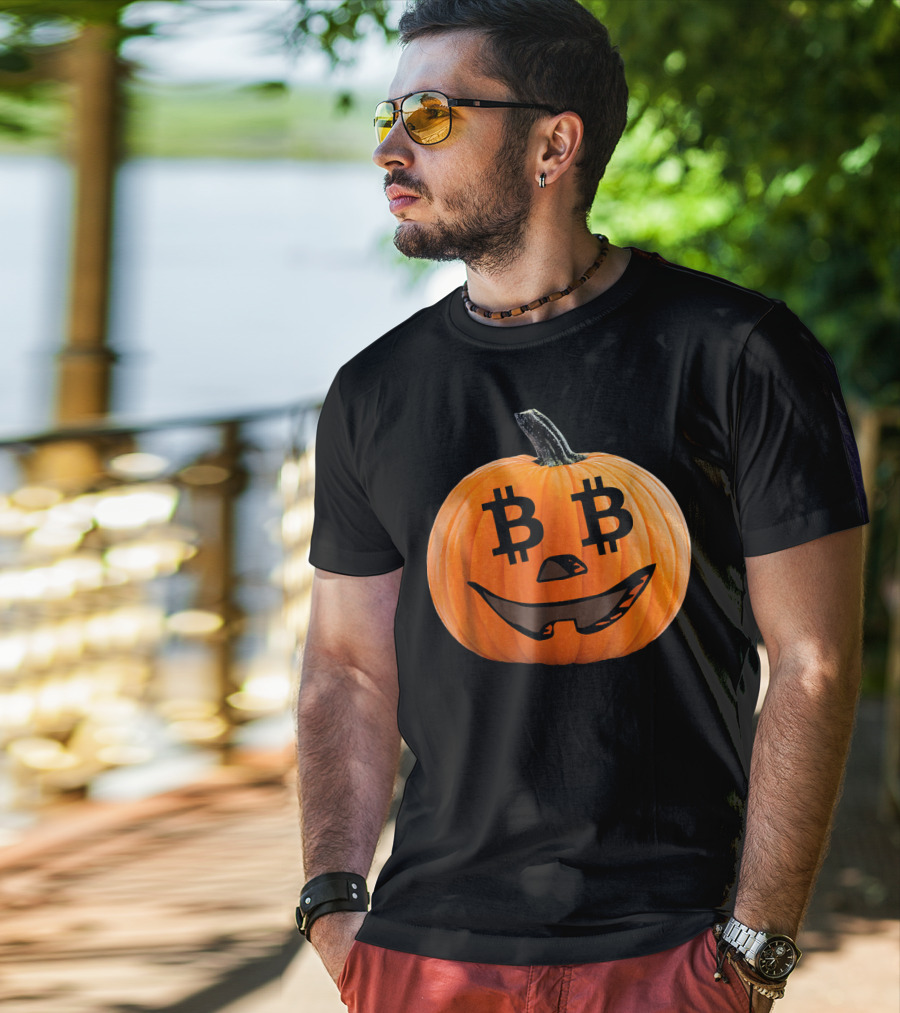 Bitcoin Pumpkin Halloween Costume Crypt T-Shirt