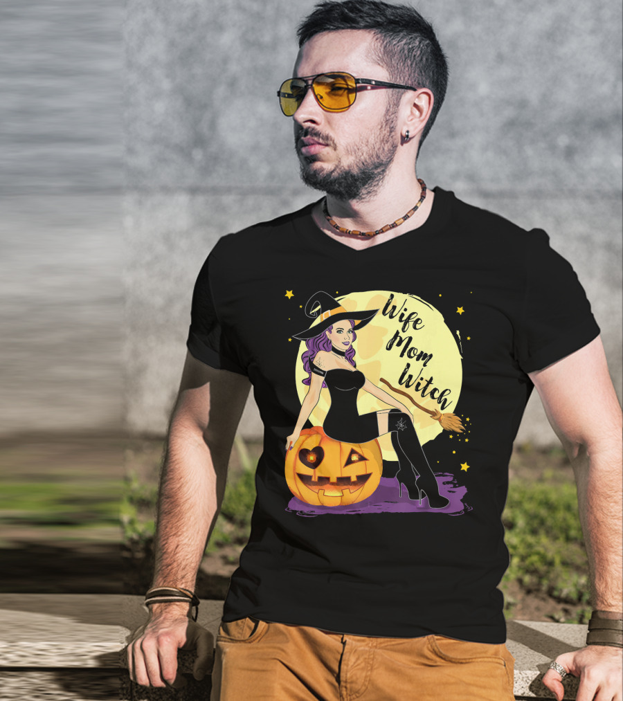 Wife Mom Witch Halloween Women Bro Pumpkin Moon Broomstick T-Shirt