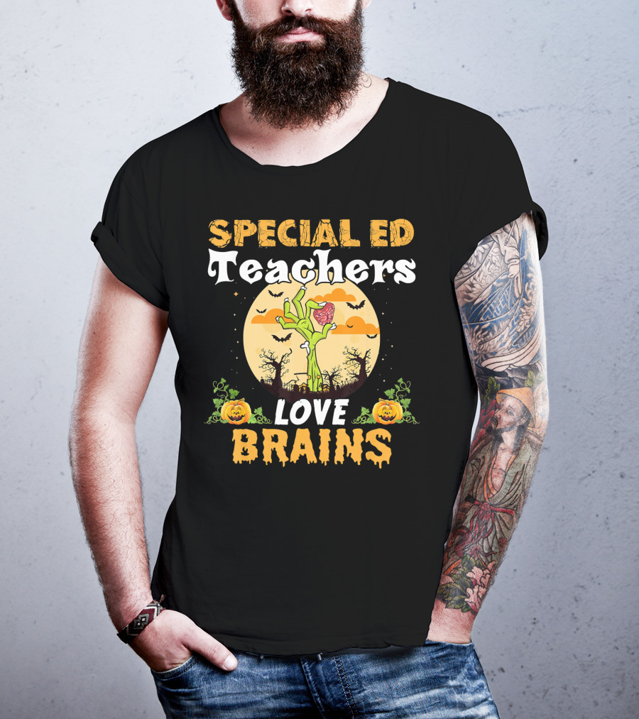 Special ED Teachers Love Brains Zombies Halloween Pumpkins Moon Bats T-Shirt