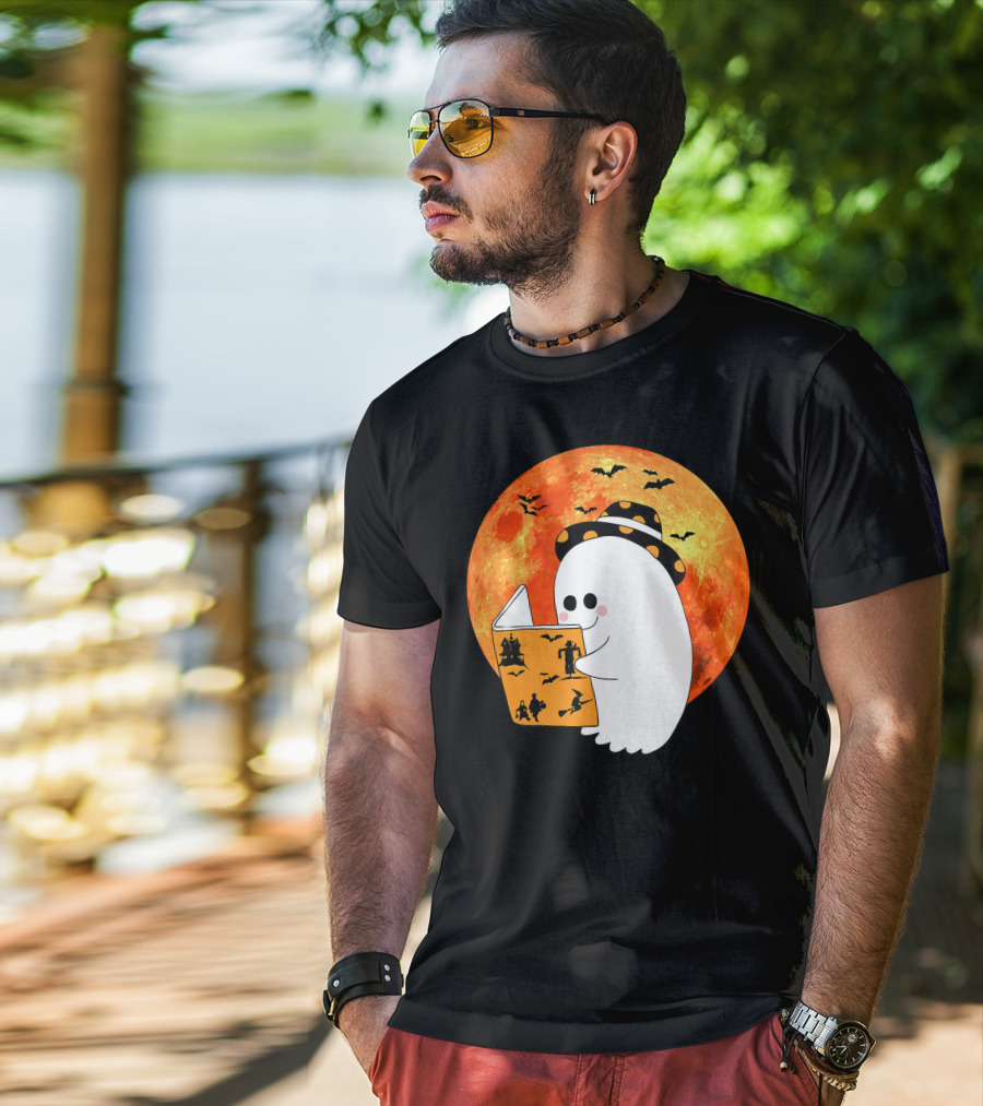 Halloween Ghost Reading Boo Books With Orange Moon And Bats T-Shirt