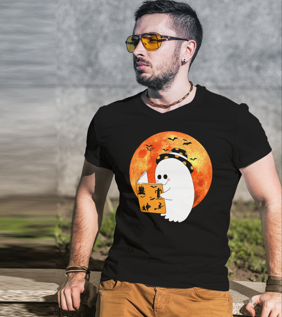 Halloween Ghost Reading Boo Books With Orange Moon And Bats T-Shirt