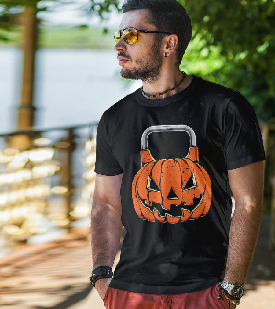 Kettlebell Fitness Gym And Spooky Pumpkin Halloween Workout T-Shirt
