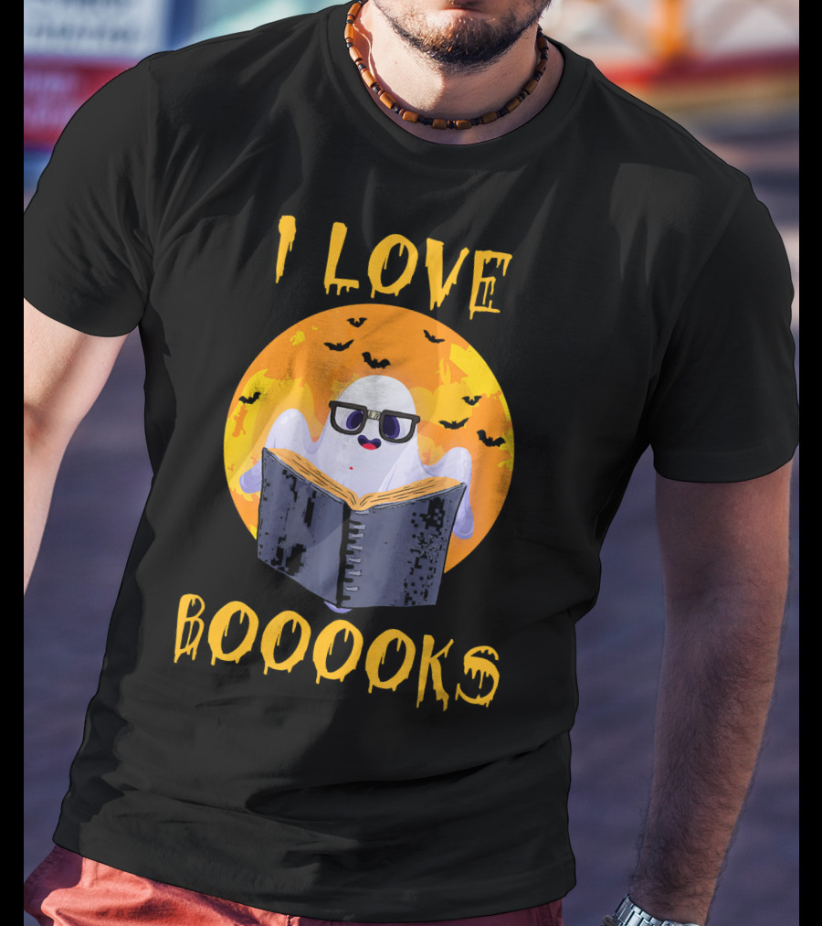 I Love Boooooks Halloween Ghost Reading With Bats T-Shirt