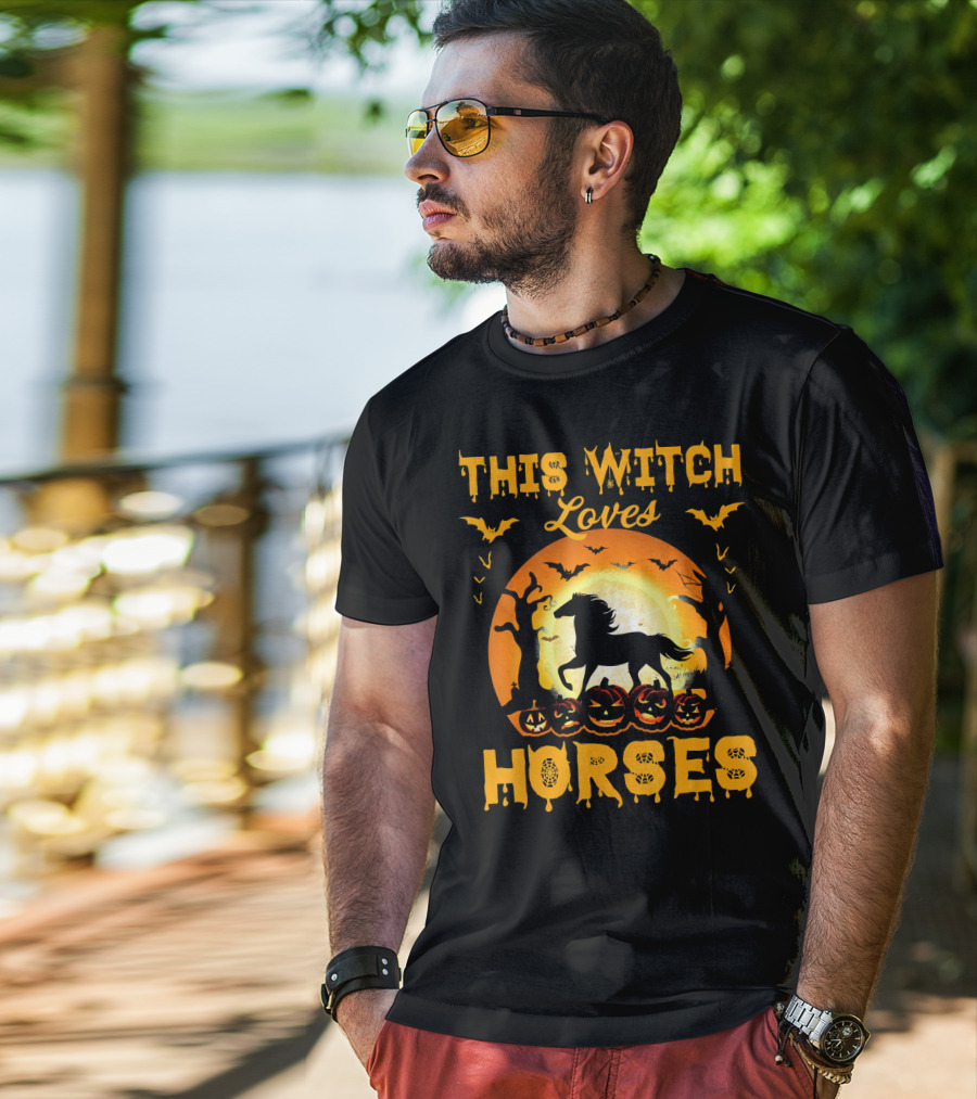 This Witch Loves Horses Halloween Moon And Pumpkins T-Shirt