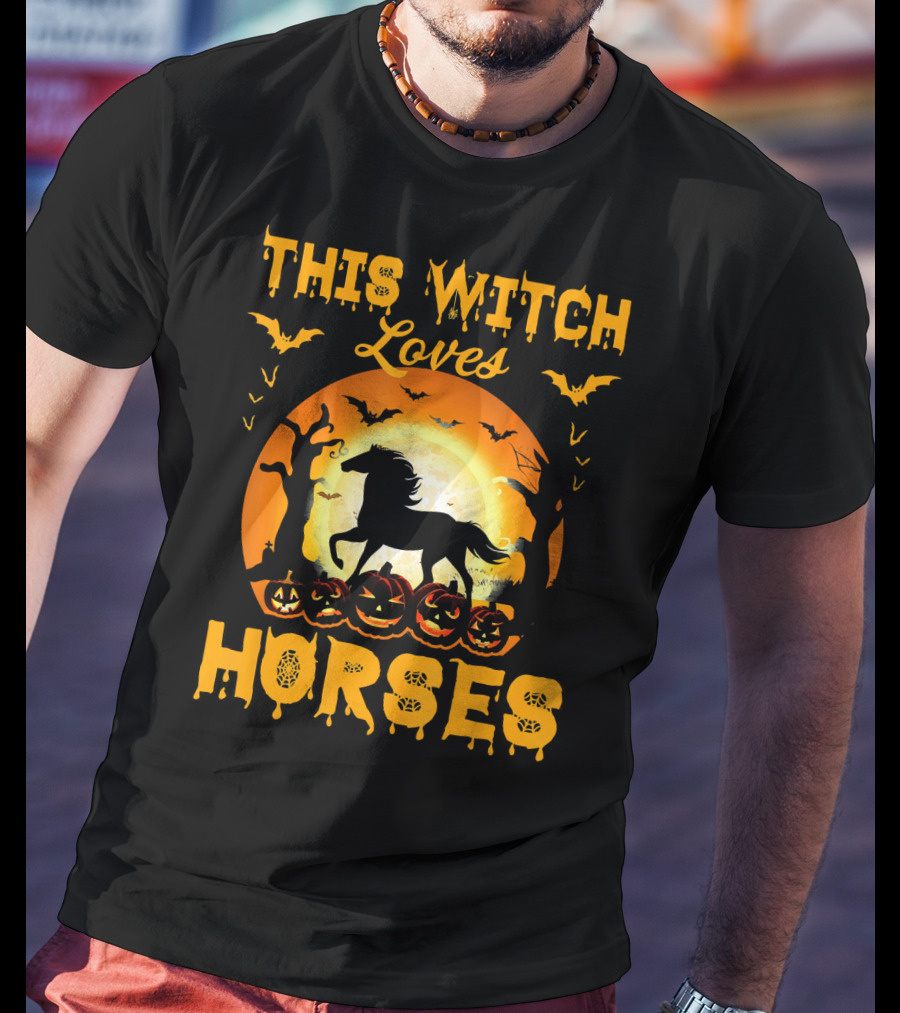 This Witch Loves Horses Halloween Moon And Pumpkins T-Shirt