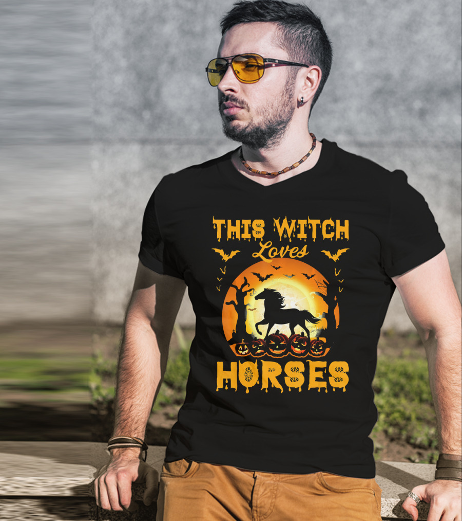 This Witch Loves Horses Halloween Moon And Pumpkins T-Shirt