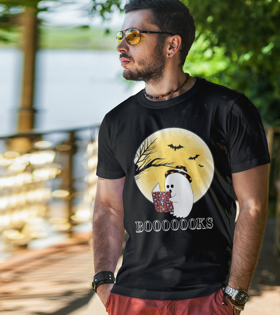 Booooooks Boo Ghost Reading Under The Full Moon Halloween T-Shirt