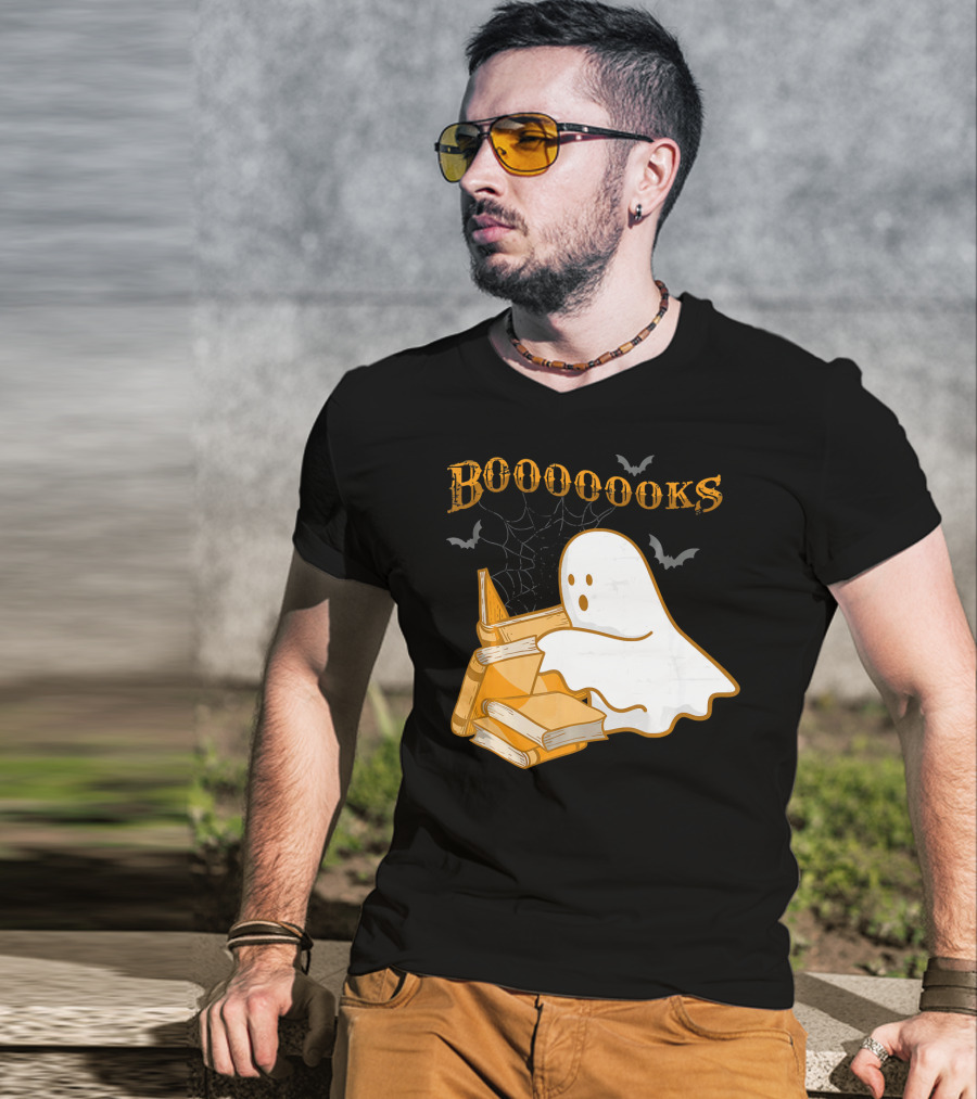 Booooooks Ghost Reading Bat Halloween Teacher T-Shirt