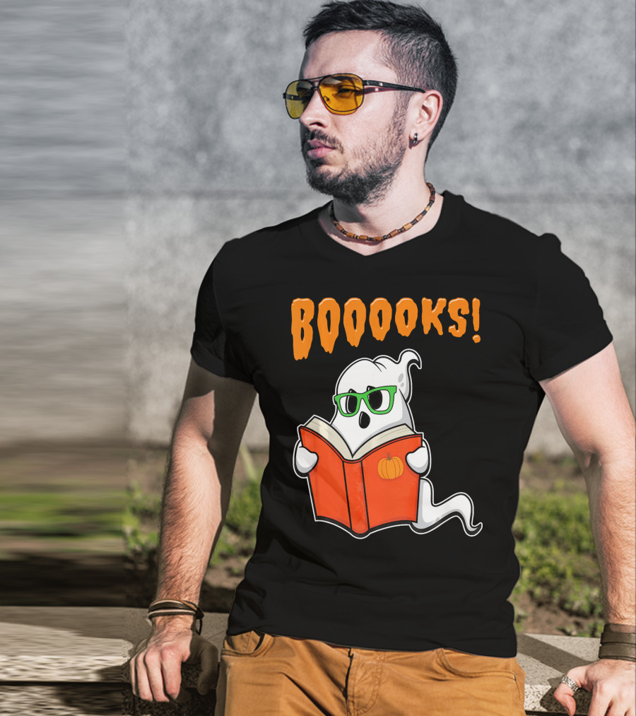 Booooks Ghost With Green Glasses And Pumpkin Book Funny Teacher Halloween T-Shirt