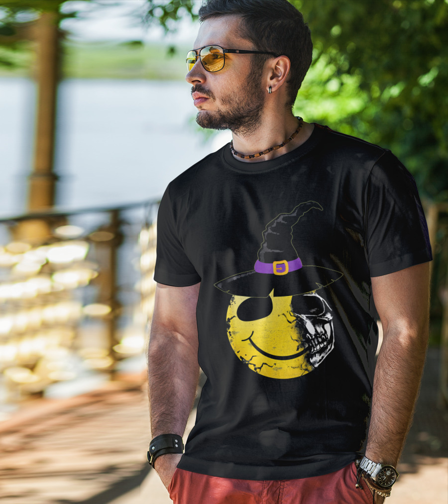 Halloween Witch Hat Smiley Half Skull Face T-Shirt