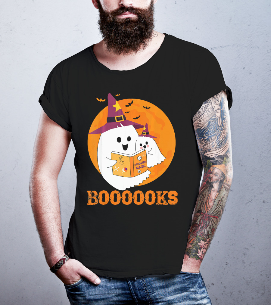 BOOOOKS Halloween Magic Ghosts Reading In Witch Hats T-Shirt