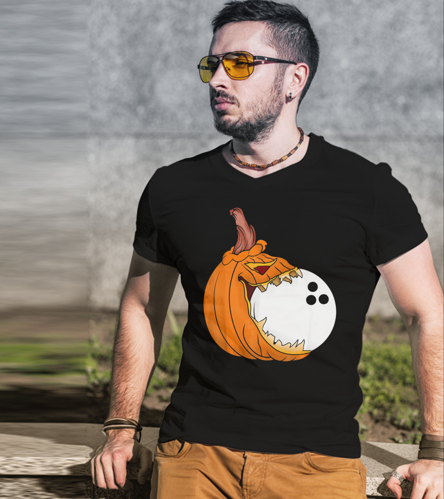 Pumpkin Carving Eating Bowling Ball Halloween Fun T-Shirt