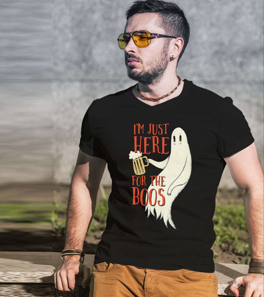 I'm Just Here For The Boos Ghost Holding Beer T-Shirt