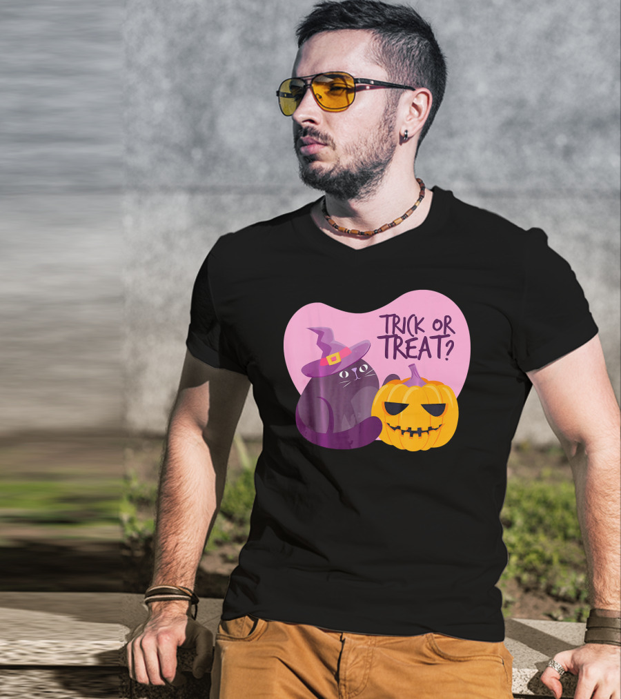 Trick Or Treat Happy Halloween Day Kids Halloween Pump T-Shirt
